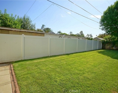 4285 Oakwood Place - Photo Thumbnail 16