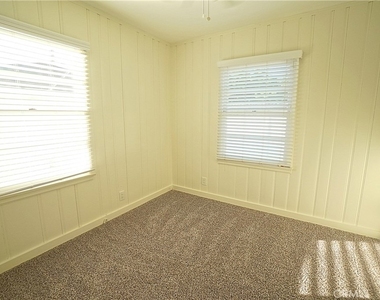 4285 Oakwood Place - Photo Thumbnail 8