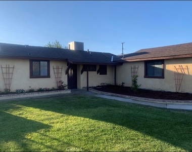 7936 Dumond - Photo Thumbnail 39