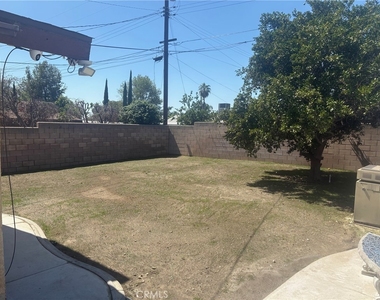 7936 Dumond - Photo Thumbnail 36