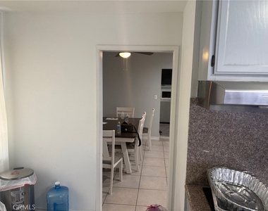 7936 Dumond - Photo Thumbnail 17