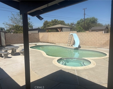 7936 Dumond - Photo Thumbnail 35