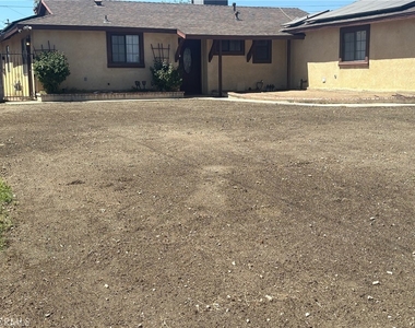 7936 Dumond - Photo Thumbnail 1