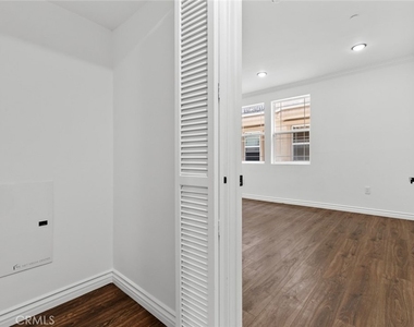 333 Milford Street - Photo Thumbnail 35