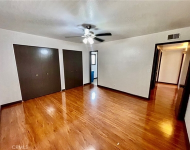 3961 Center - Photo Thumbnail 10