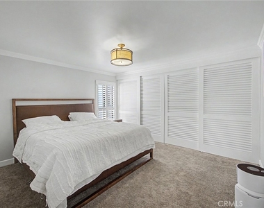 6315 Marina Pacifica Drive S - Photo Thumbnail 5