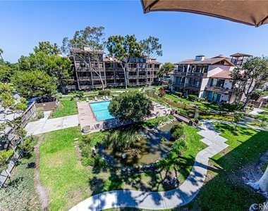6315 Marina Pacifica Drive S - Photo Thumbnail 21