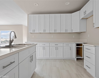 8411 Buckthorn - Photo Thumbnail 13