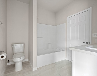 8411 Buckthorn - Photo Thumbnail 8