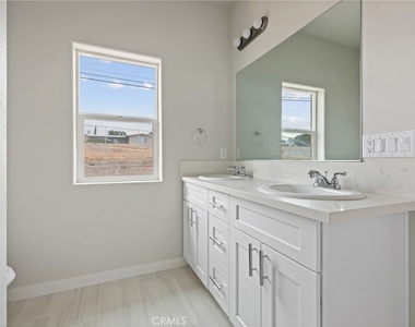 8411 Buckthorn - Photo Thumbnail 30