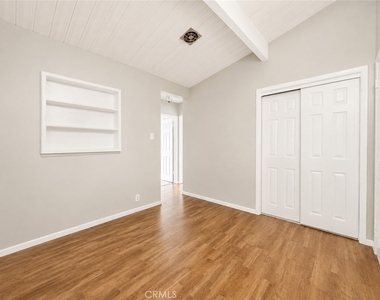 2025 E Idahome Street - Photo Thumbnail 10