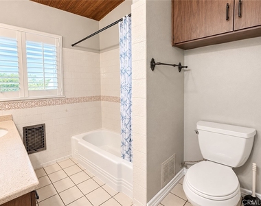 2025 E Idahome Street - Photo Thumbnail 14