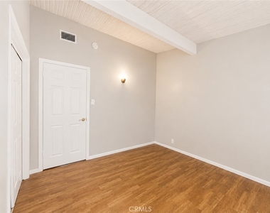 2025 E Idahome Street - Photo Thumbnail 12