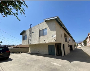 832 Padilla Street - Photo Thumbnail 12