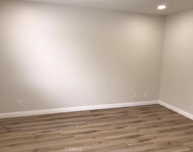 832 Padilla Street - Photo Thumbnail 5