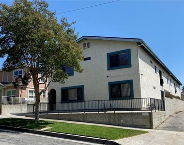 832 Padilla Street - Photo Thumbnail 2