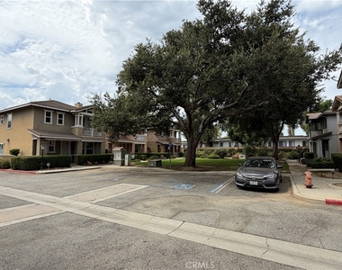 4223 Emerald Avenue - Photo Thumbnail 22