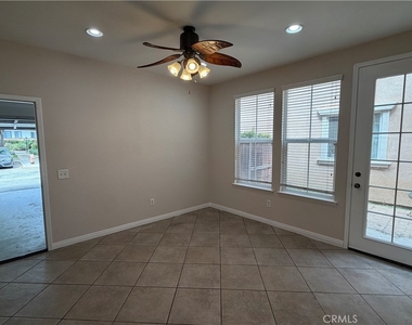 4223 Emerald Avenue - Photo Thumbnail 5