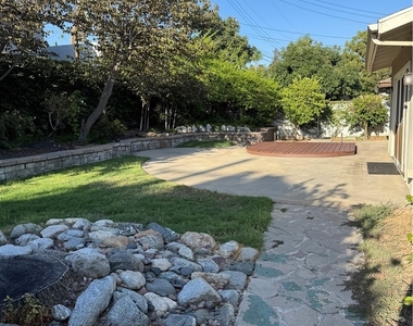 433 W Northridge Avenue - Photo Thumbnail 2