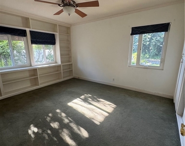 433 W Northridge Avenue - Photo Thumbnail 9