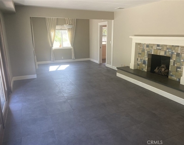 433 W Northridge Avenue - Photo Thumbnail 5