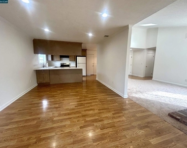 2946 St Denis Dr - Photo Thumbnail 10