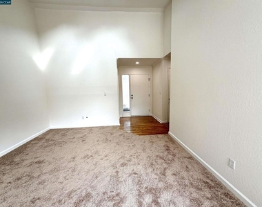 2946 St Denis Dr - Photo Thumbnail 3