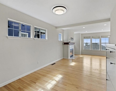 4354 Terrabella Way - Photo Thumbnail 14