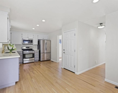 4354 Terrabella Way - Photo Thumbnail 12