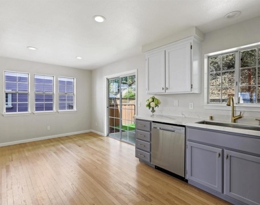 4354 Terrabella Way - Photo Thumbnail 10