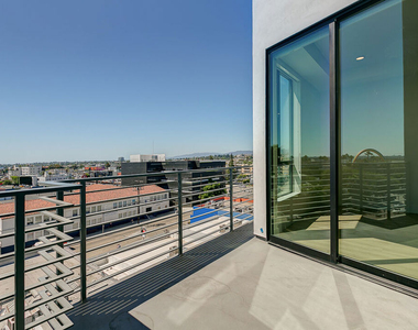 3833 Dunn - Photo Thumbnail 21