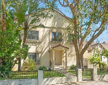 3836 Mound View Avenue - Photo Thumbnail 2