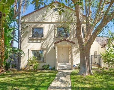 3836 Mound View Avenue - Photo Thumbnail 3