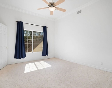3836 Mound View Avenue - Photo Thumbnail 23