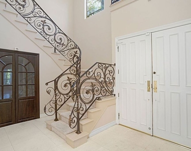 3836 Mound View Avenue - Photo Thumbnail 20