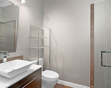 3836 Mound View Avenue - Photo Thumbnail 22