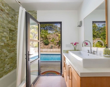 874 N Norman Place - Photo Thumbnail 37
