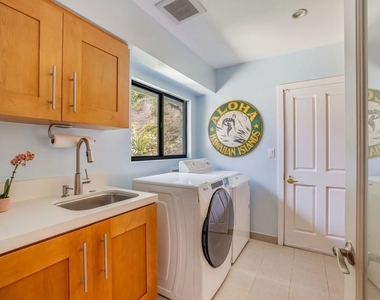 874 N Norman Place - Photo Thumbnail 39