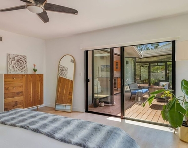 874 N Norman Place - Photo Thumbnail 29