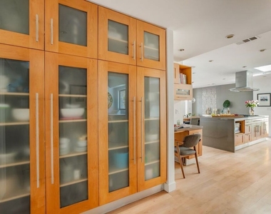 874 N Norman Place - Photo Thumbnail 17