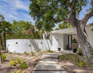 874 N Norman Place - Photo Thumbnail 2