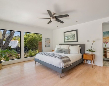874 N Norman Place - Photo Thumbnail 28