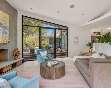 874 N Norman Place - Photo Thumbnail 7