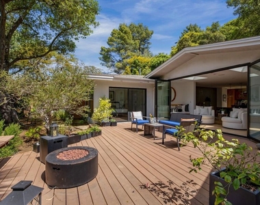 874 N Norman Place - Photo Thumbnail 26