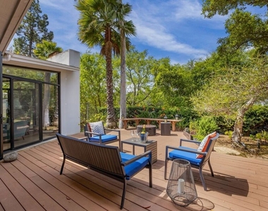 874 N Norman Place - Photo Thumbnail 24