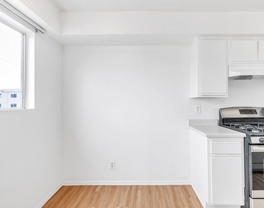 1616 Brockton Avenue - Photo Thumbnail 4