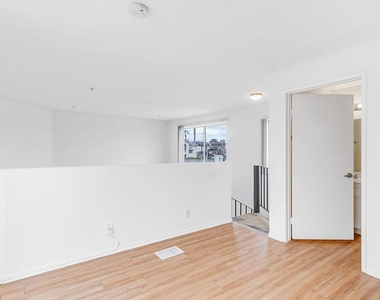 1616 Brockton Avenue - Photo Thumbnail 11