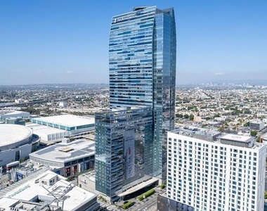 900 W Olympic Boulevard - Photo Thumbnail 13