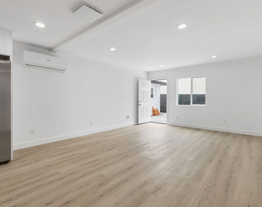 1613 W 209th Street - Photo Thumbnail 3