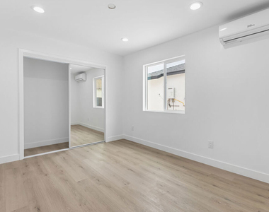 1613 W 209th Street - Photo Thumbnail 6